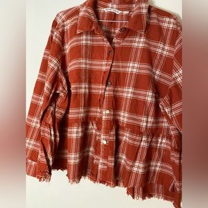 Rachel Hollis rust color plaid button up top with fringe detail. Sz 3X